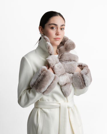 Abrigo Invierno Kloer Taupe - Detalle cuello