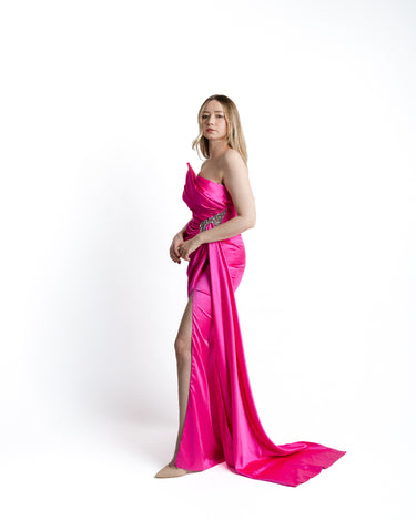Vivienne Fuchsia Crystal Gown vista lateral